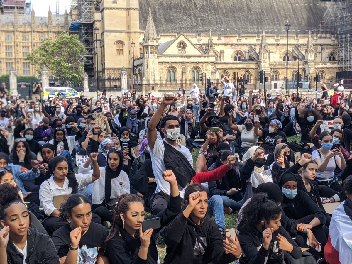 ‘Allah Hu Akbar’: BLM Protest Joins ‘Save Yemen’ Demo in London - News ...